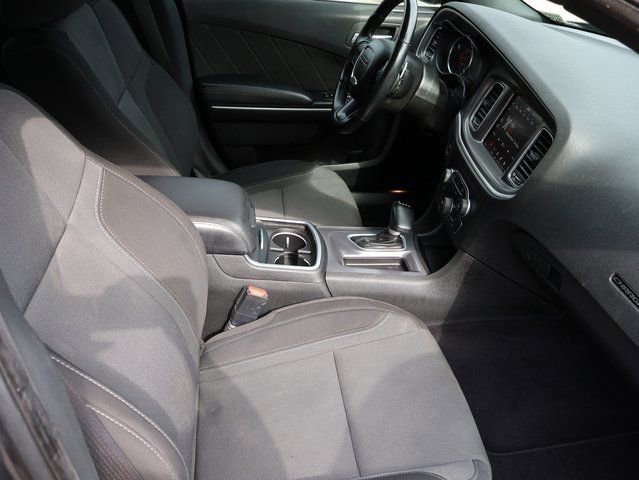 Used 2022 Dodge Charger SXT w/ Driver Convenience Group image 12