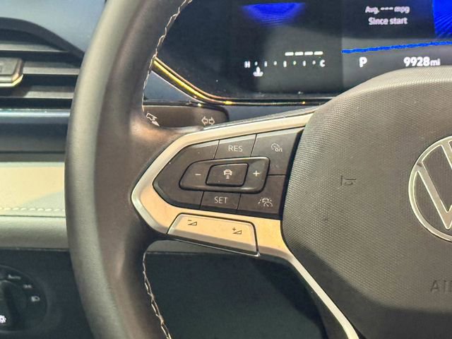 Used 2024 Volkswagen Taos SE w/ Panoramic Sunroof Package image 32