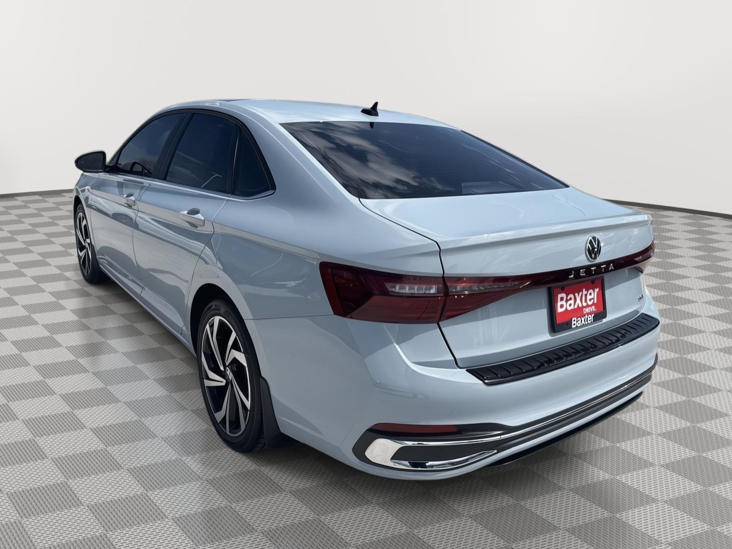 Used 2025 Volkswagen Jetta SEL image 9