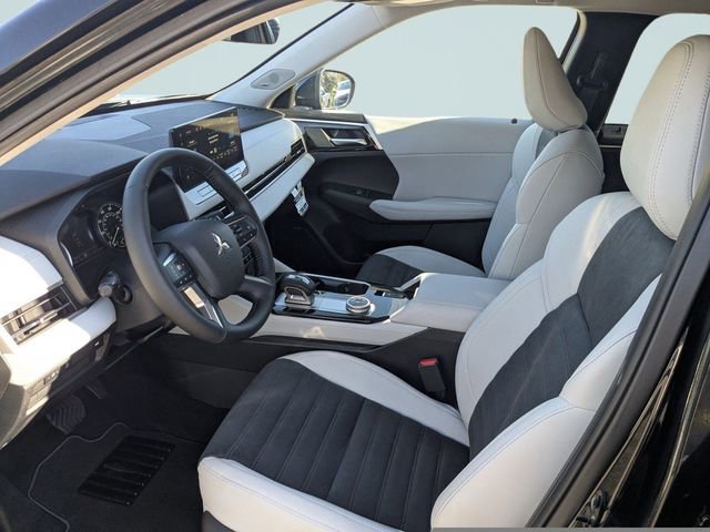 New 2026 Mitsubishi Outlander SE image 21