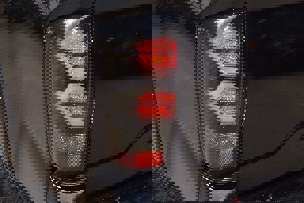 Used 2019 Toyota Tacoma TRD Sport w/ Technology Package image 34