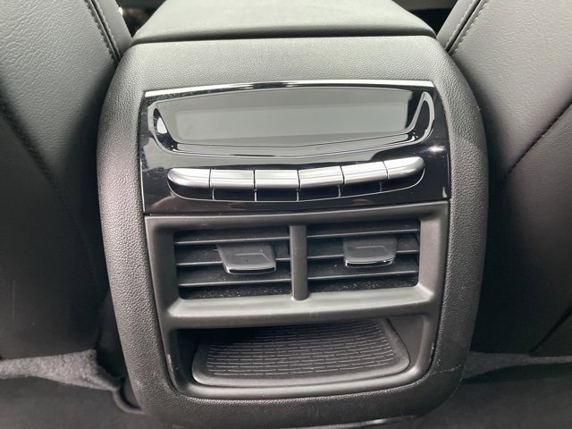 Used 2025 Cadillac XT5 Premium Luxury image 25