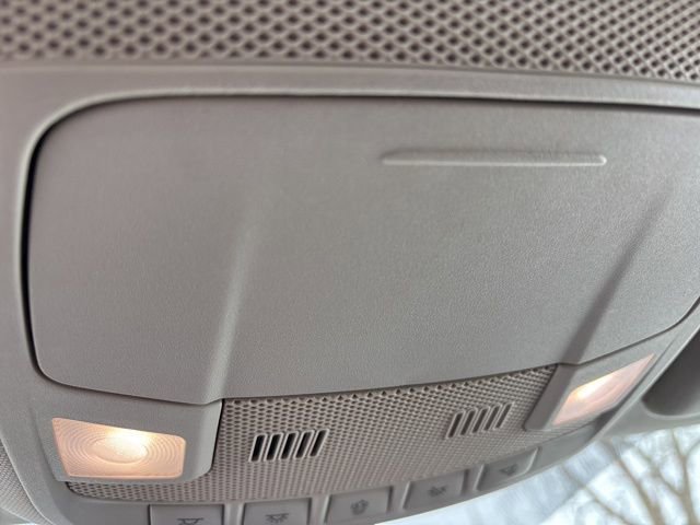 Used 2019 Ford Fusion SE image 28