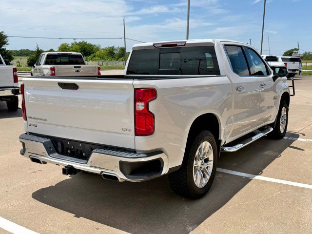 Used 2019 Chevrolet Silverado 1500 LTZ AWD/4WD image 5