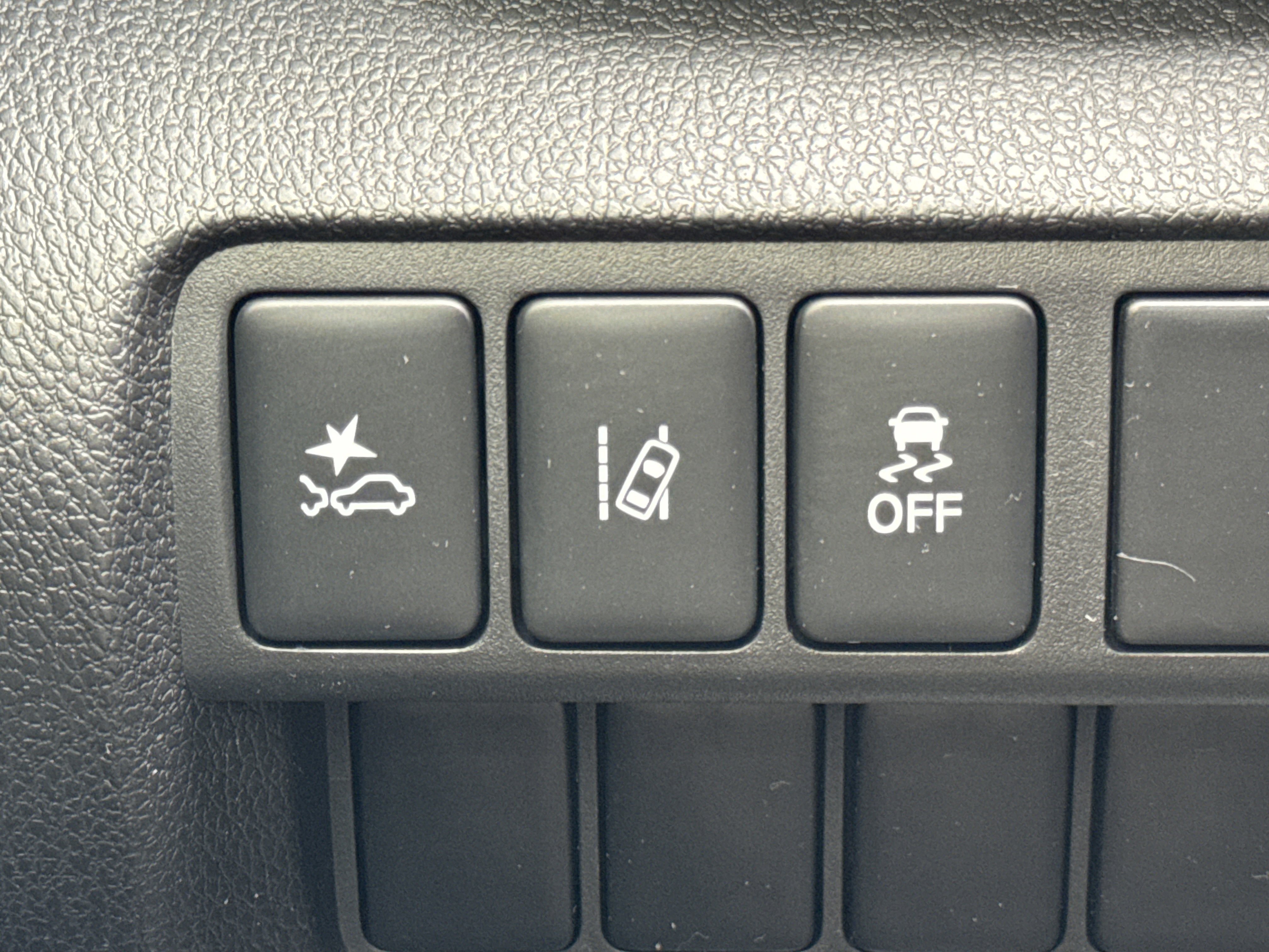 Used 2022 Mitsubishi Eclipse Cross LE image 22