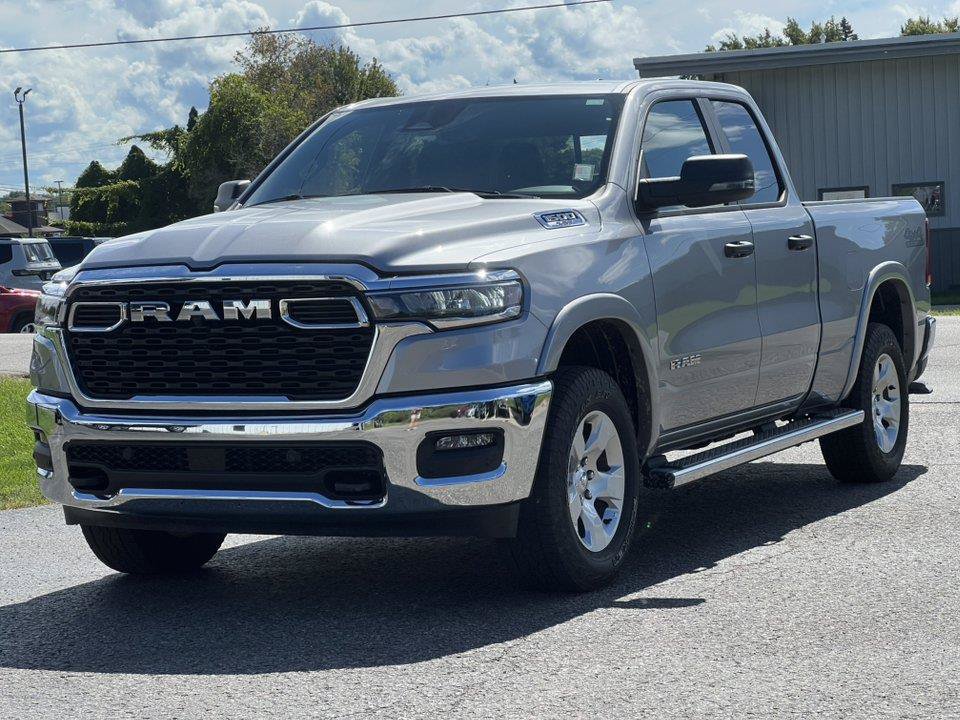 Used 2025 RAM 1500 Big Horn AWD/4WD image 38