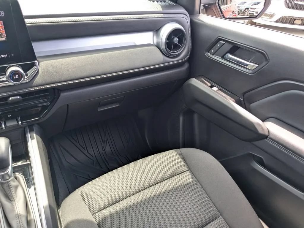 Used 2025 Chevrolet Colorado LT w/ Advanced Trailering Package RWD image 15