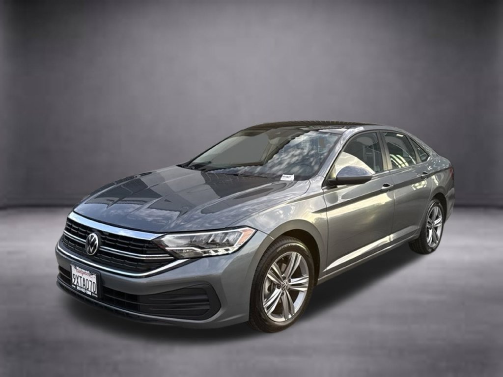 Used 2024 Volkswagen Jetta SE FWD image 4