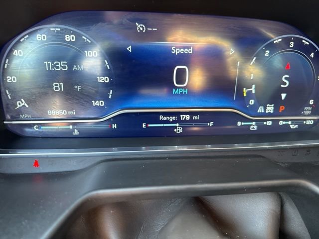 Used 2022 Chevrolet Suburban Z71 w/ Z71 Off-Road Package AWD/4WD image 15