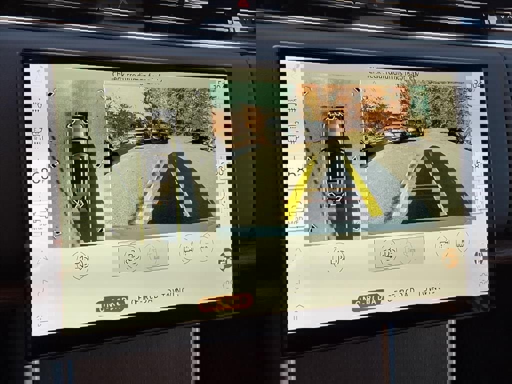 New 2025 Land Rover Range Rover SE image 21