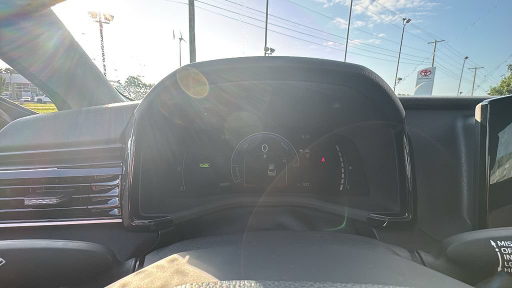 Used 2025 Toyota Camry LE FWD image 18