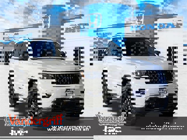 Used 2018 Jeep Grand Cherokee Laredo