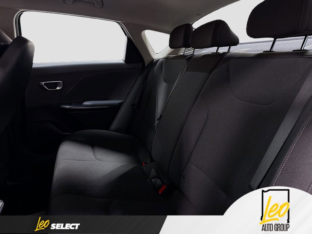 Used 2025 Kia K4 LXS image 22