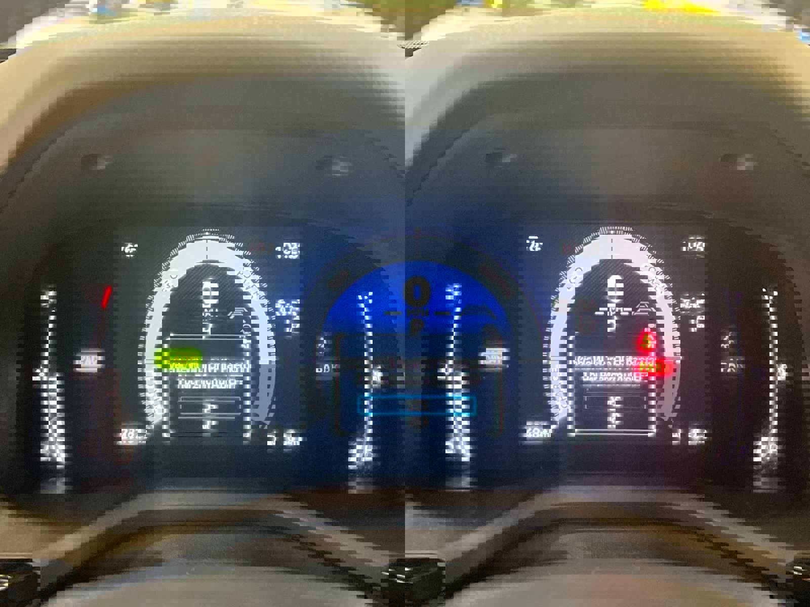 Used 2025 Toyota Camry SE w/ Convenience Package FWD image 14