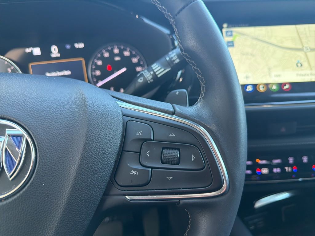 Used 2022 Buick Envision Avenir w/ Technology Package II image 24