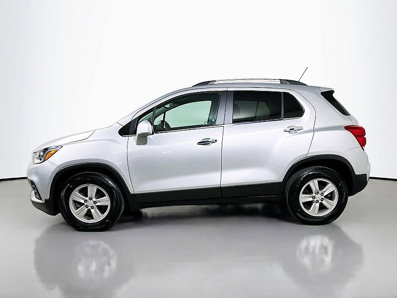 Used 2019 Chevrolet Trax LT w/ LT Convenience Package image 4