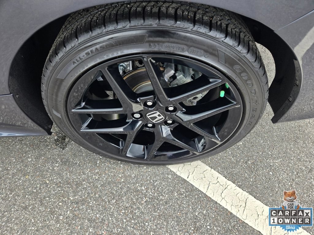 Used 2025 Honda Civic Sport image 13