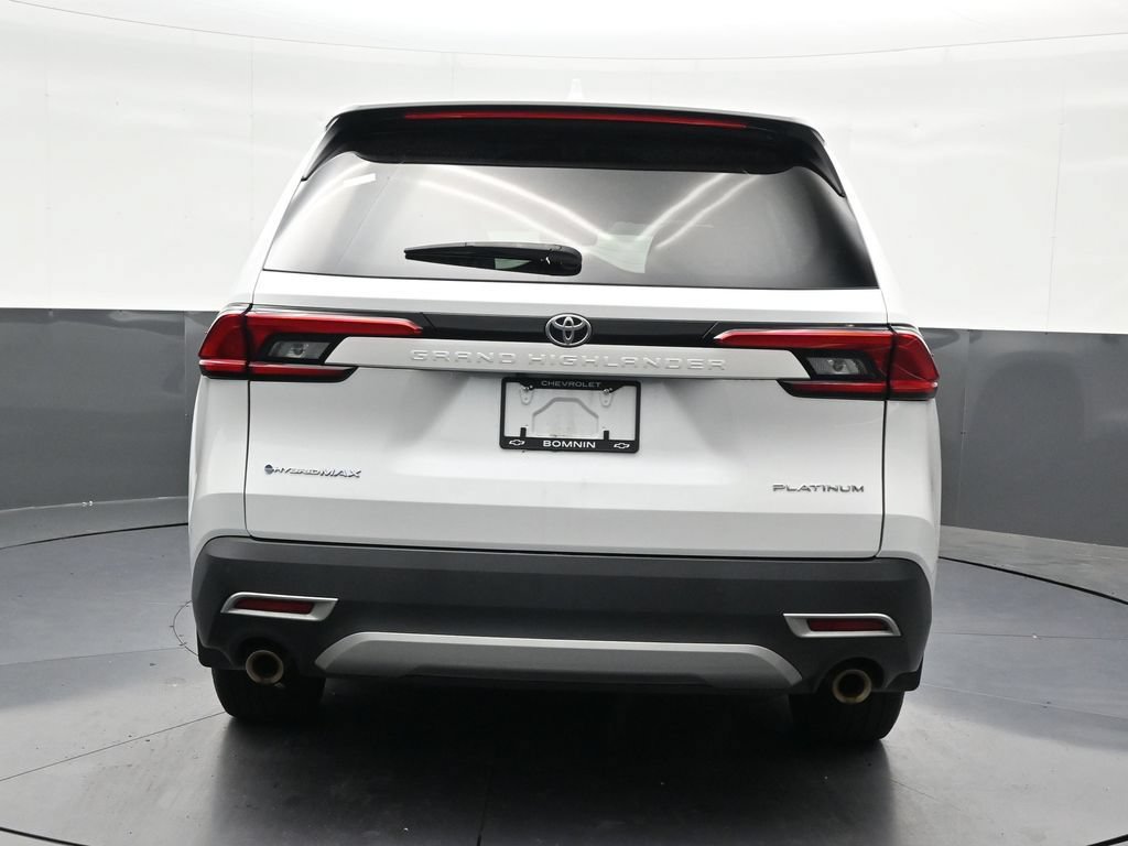 Used 2024 Toyota Grand Highlander AWD Hybrid image 4