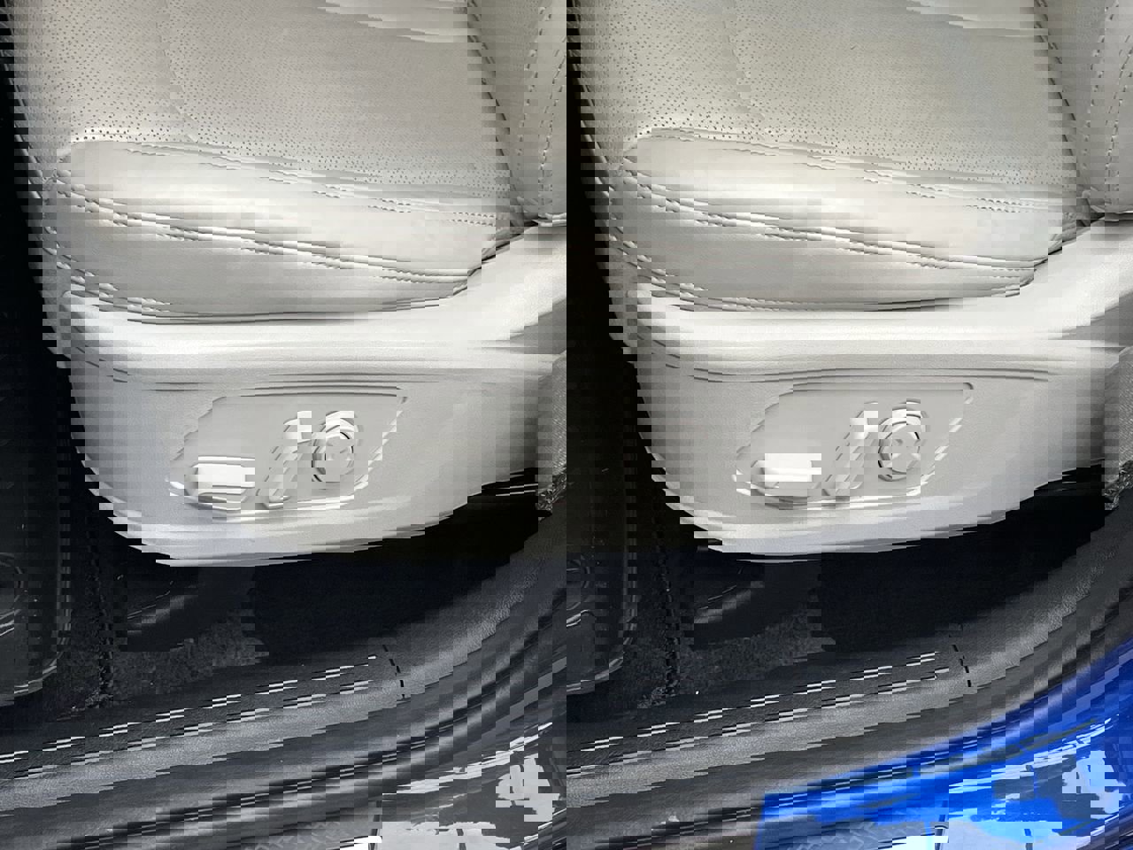 Used 2022 Kia Sorento SX image 11