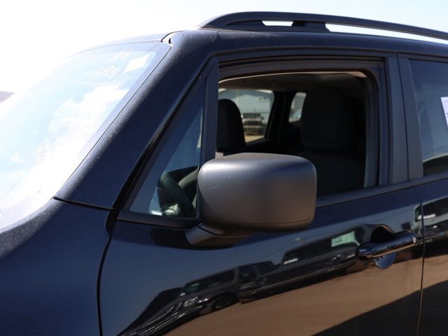 New 2023 Jeep Renegade Latitude w/ Sun & Fun Group image 12