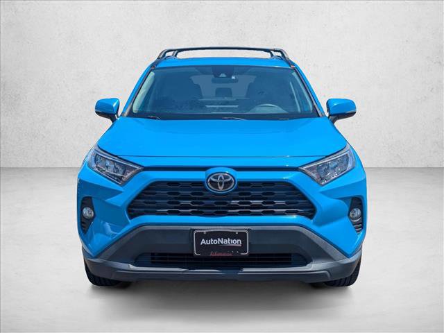 Used 2019 Toyota RAV4 XLE w/ Convenience Package FWD image 2