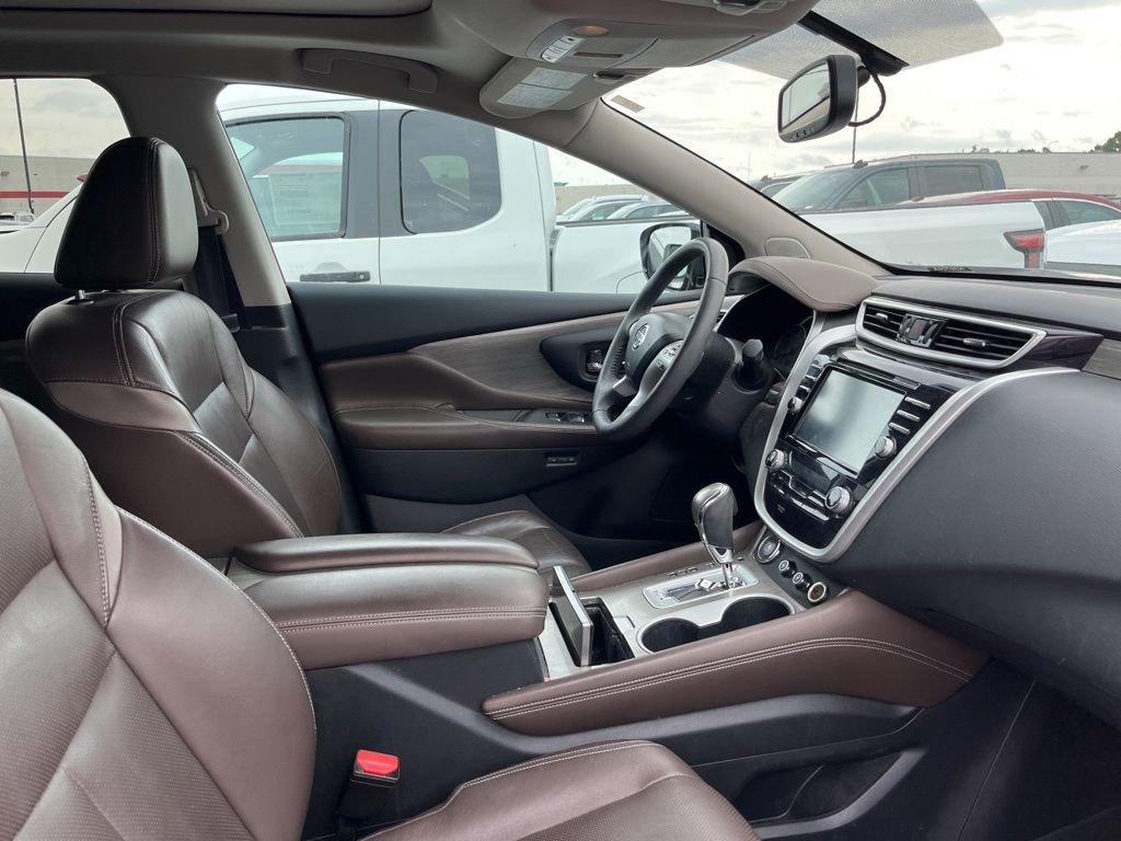 Used 2015 Nissan Murano Platinum w/ Platinum Technology Package AWD/4WD image 2