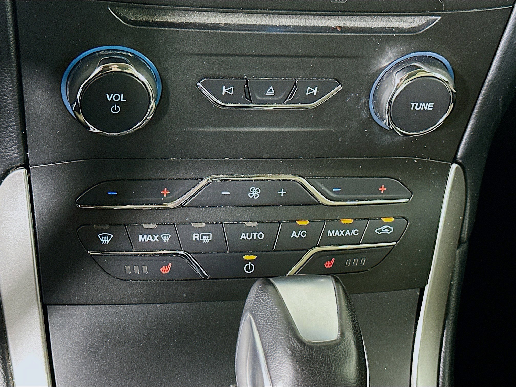 Used 2016 Ford Edge SEL w/ Equipment Group 201A image 23