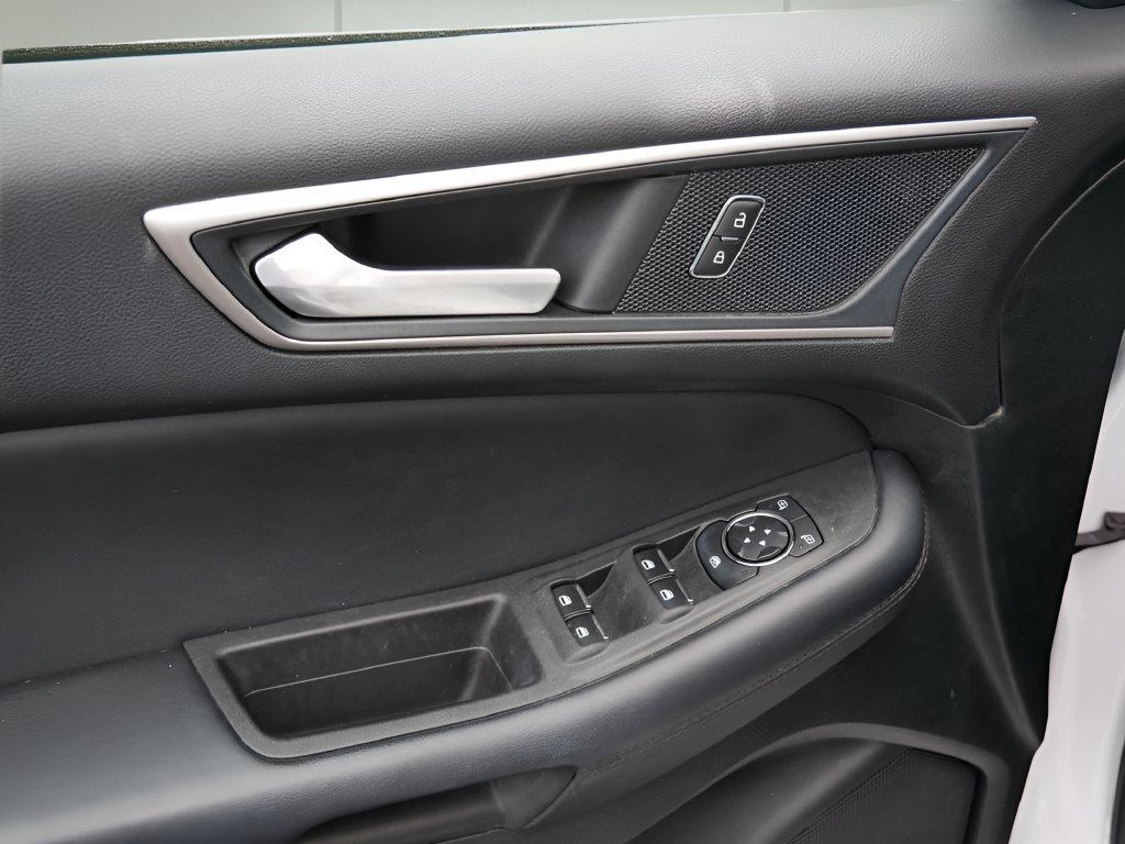 Used 2024 Ford Edge SEL w/ Convenience Package AWD/4WD image 16