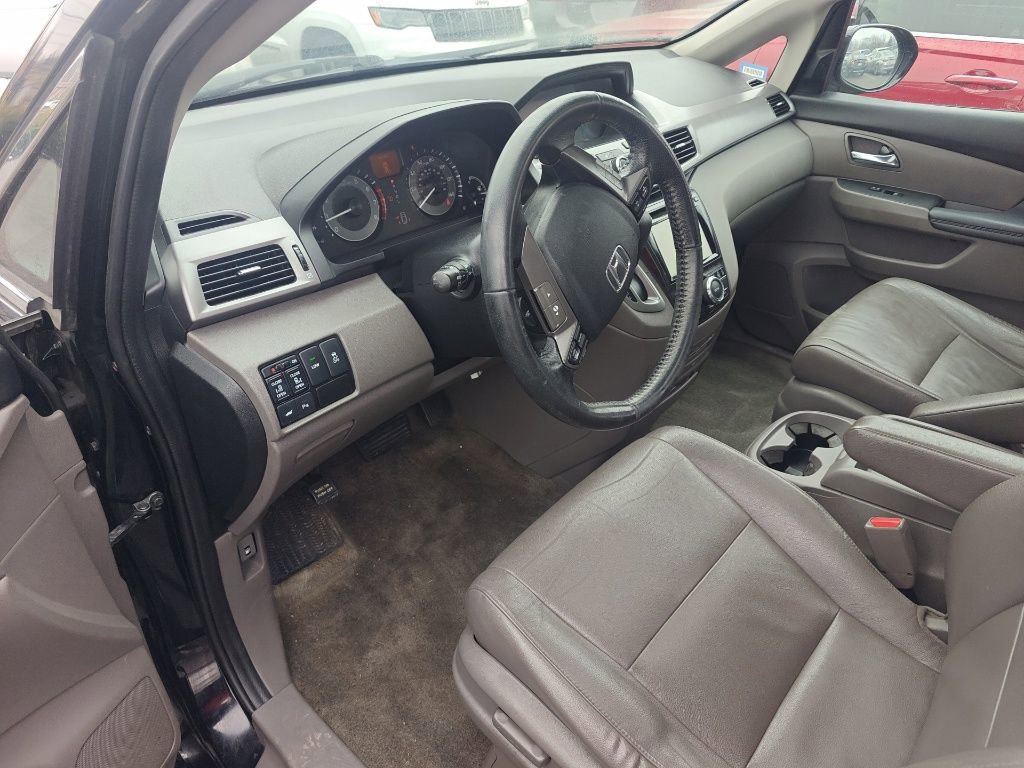 Used 2015 Honda Odyssey Touring image 9