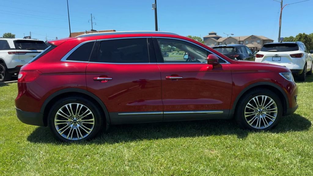 Used 2016 Lincoln MKX Reserve FWD image 8