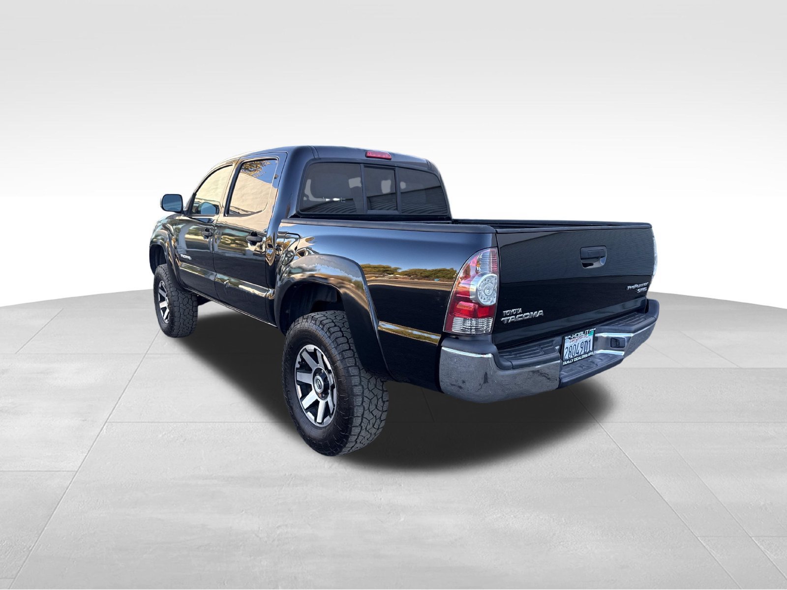 Used 2011 Toyota Tacoma PreRunner w/ SR5 Pkg #2 RWD image 3