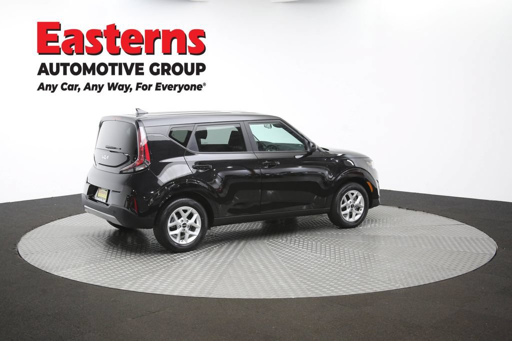 Used 2025 Kia Soul LX w/ LX Technology Package FWD image 40