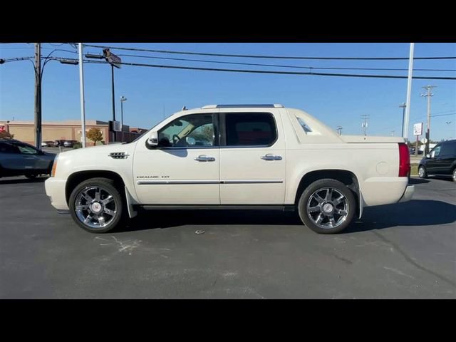 Used 2012 Cadillac Escalade EXT Premium image 5