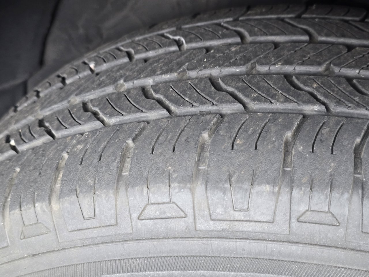 Used 2019 Toyota Highlander LE image 11