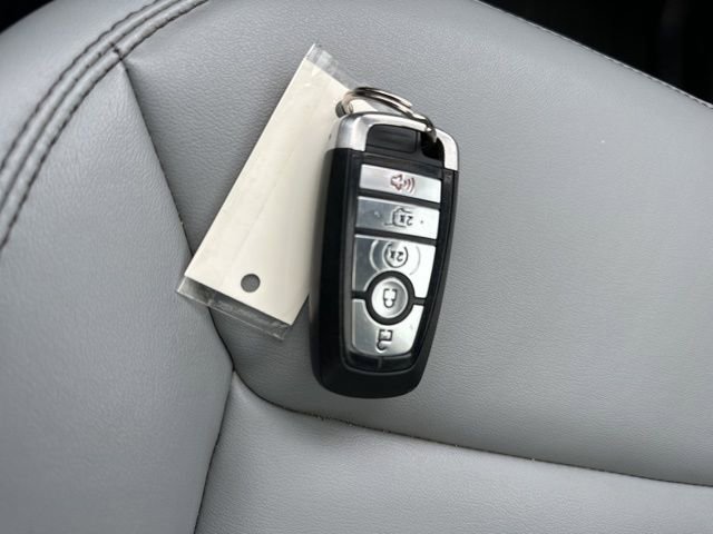 Used 2021 Ford Explorer XLT w/ XLT Sport Appearance Package image 28