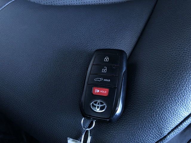 Used 2025 Toyota Grand Highlander AWD image 35