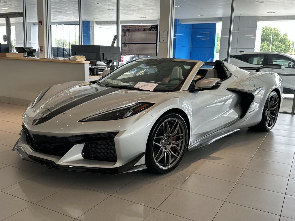 New 2027 Chevrolet Corvette Z06 RWD image 4