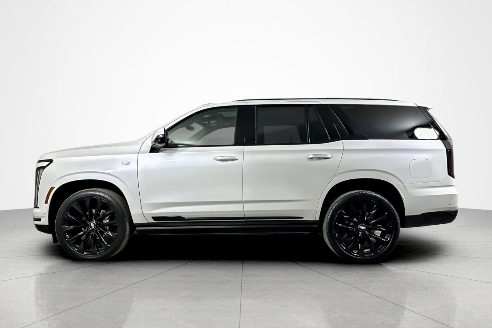 Used 2025 Cadillac Escalade Sport Platinum image 2