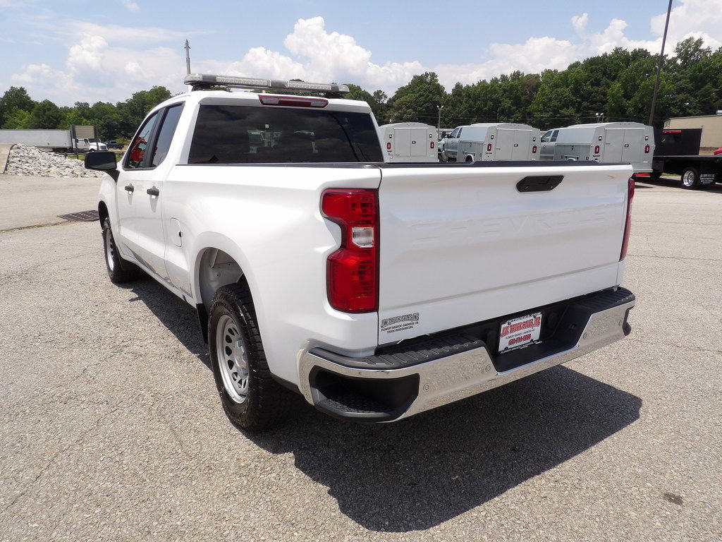 Used 2020 Chevrolet Silverado 1500 W/T w/ WT Safety Package RWD image 5