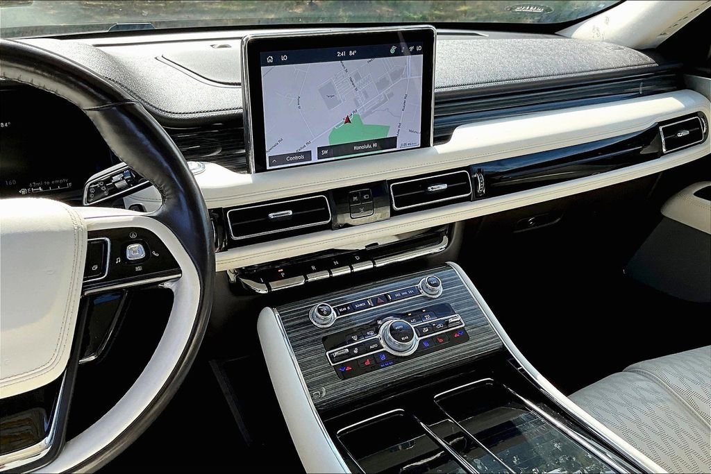 Used 2022 Lincoln Aviator Black Label w/ Dynamic Handling Package image 6