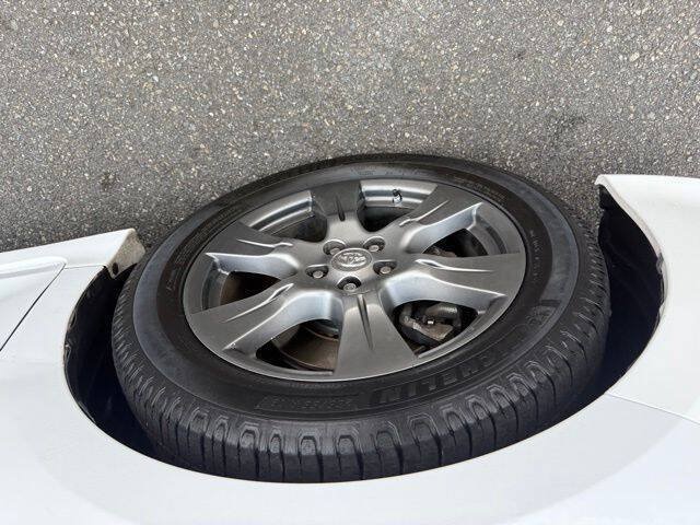 Used 2017 Toyota Sienna SE Premium FWD image 8