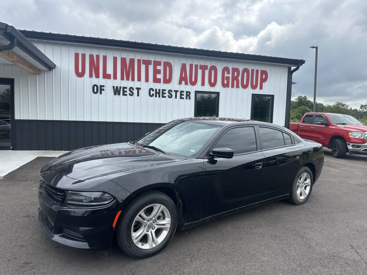Used 2021 Dodge Charger SXT w/ Leather Interior Group image 1