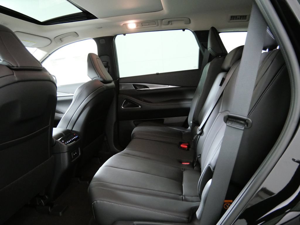 New 2026 INFINITI QX60 Luxe AWD/4WD image 13