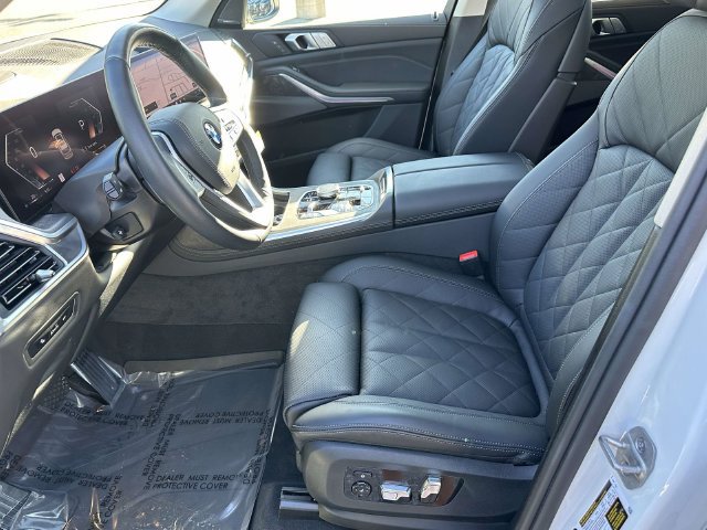 Used 2026 BMW X7 xDrive40i w/ Premium Package AWD/4WD image 26