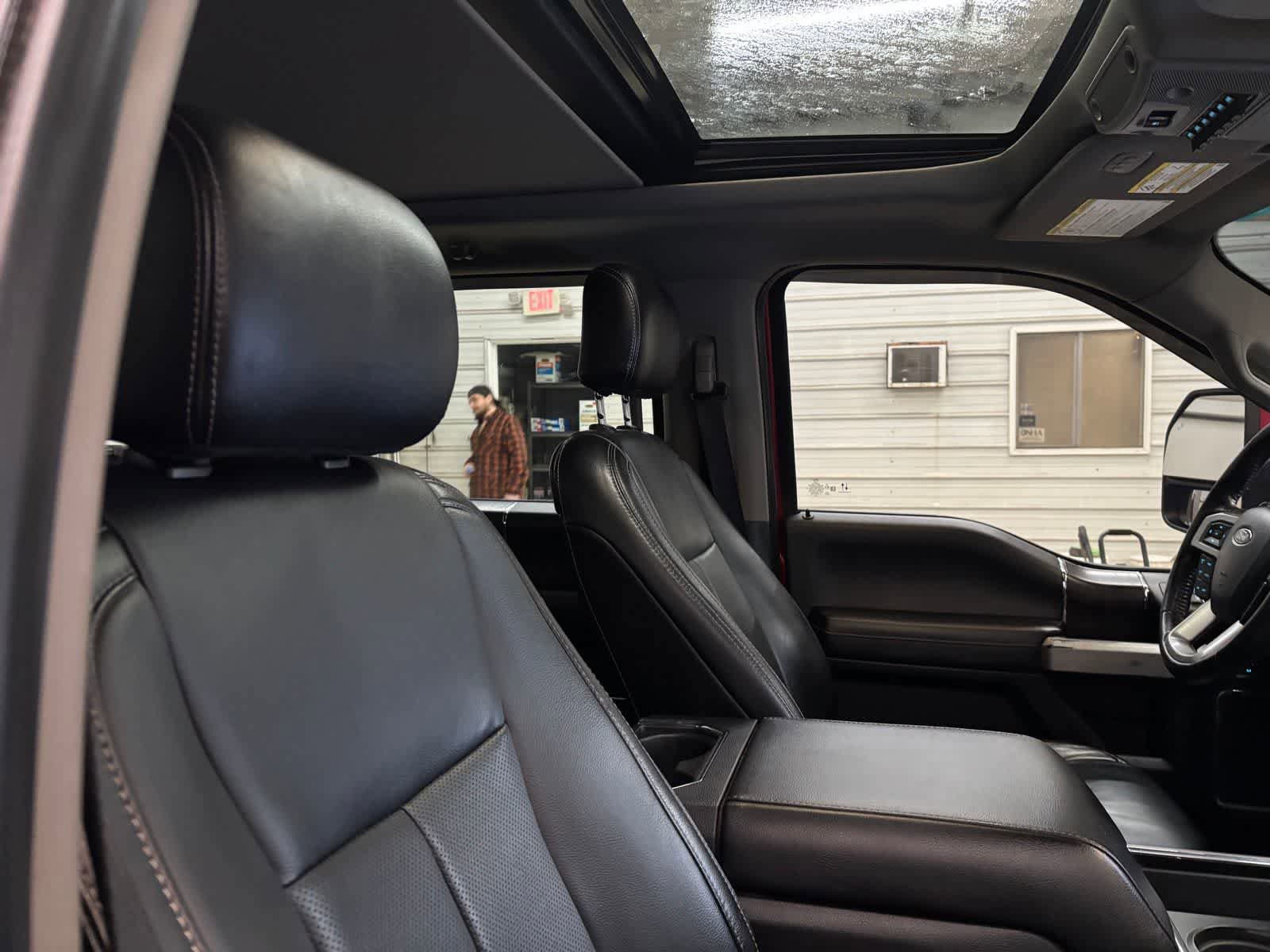 Used 2020 Ford F250 Lariat w/ Lariat Ultimate Package image 27