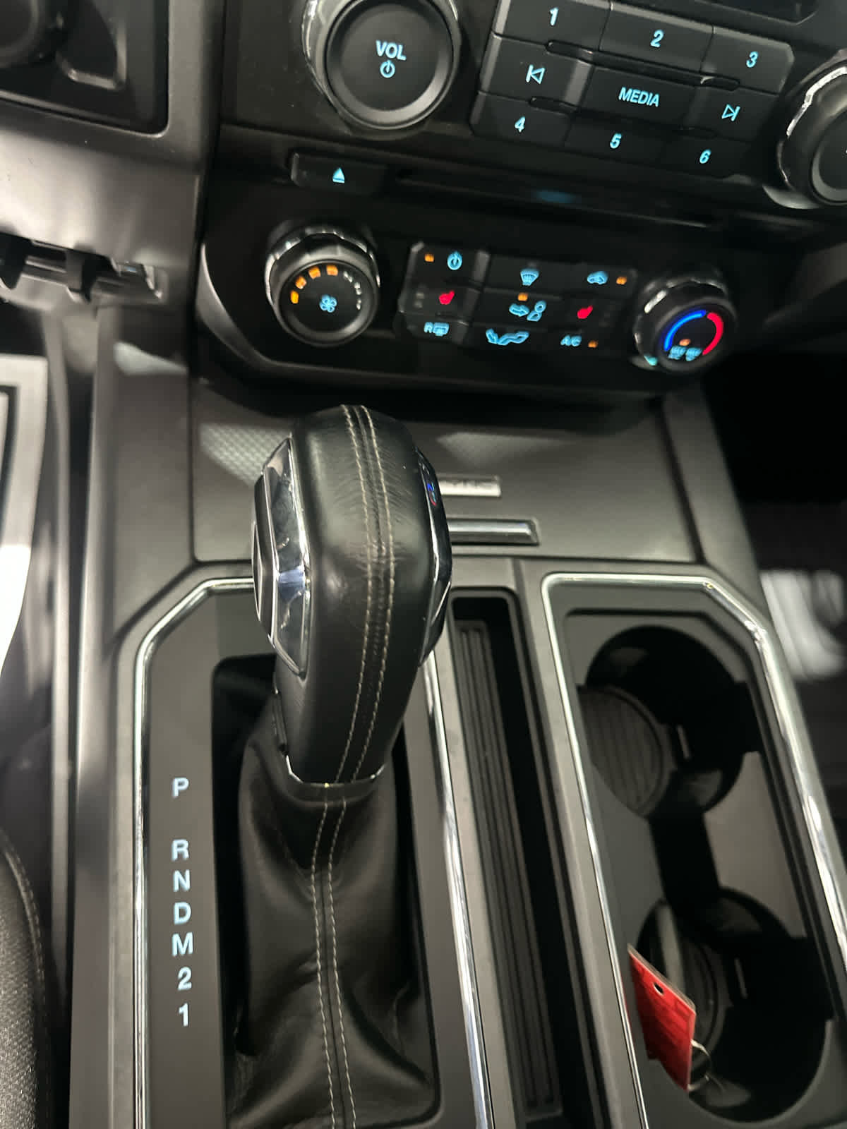 Used 2015 Ford F150 XLT w/ Equipment Group 302A Luxury RWD image 24