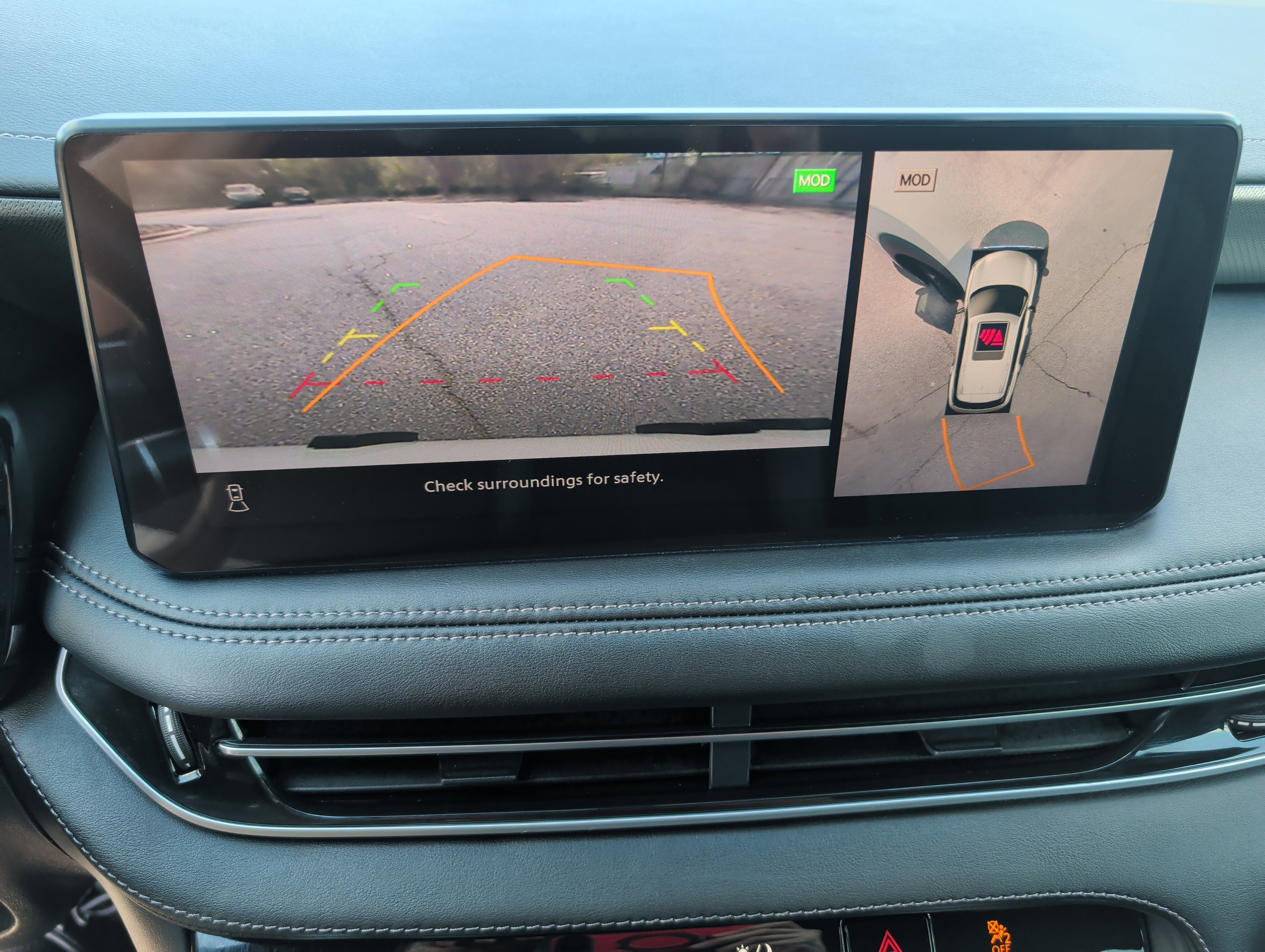 Used 2025 INFINITI QX60 Luxe w/ Black Edition image 23