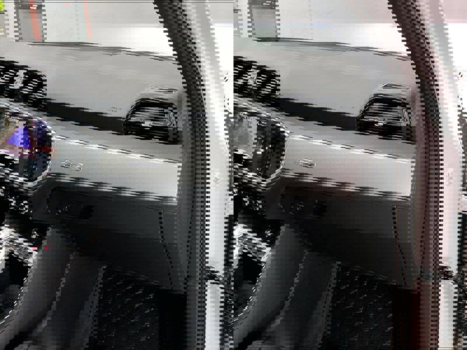 Certified 2025 Audi Q3 2.0T Premium image 18