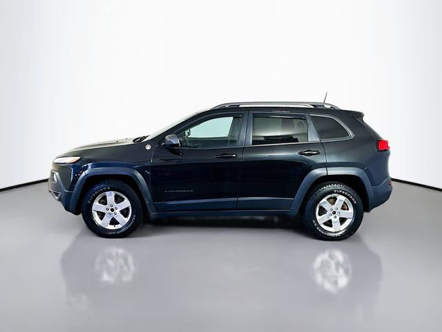Used 2016 Jeep Cherokee Trailhawk image 9