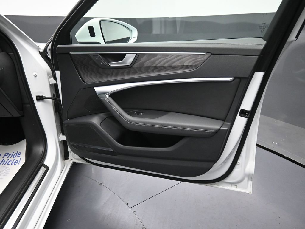 Used 2024 Audi A6 Premium Plus image 17